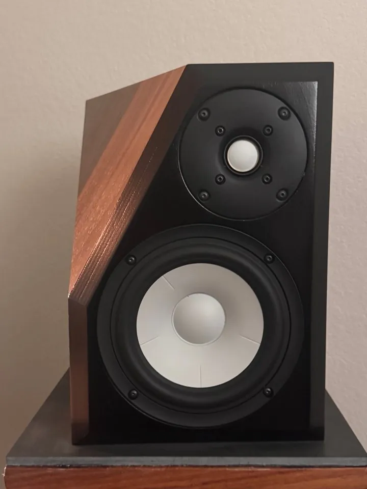 Waterloo Micro in walnut